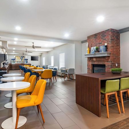 Comfort Inn & Suites St Louis - Chesterfield Court House Buitenkant foto