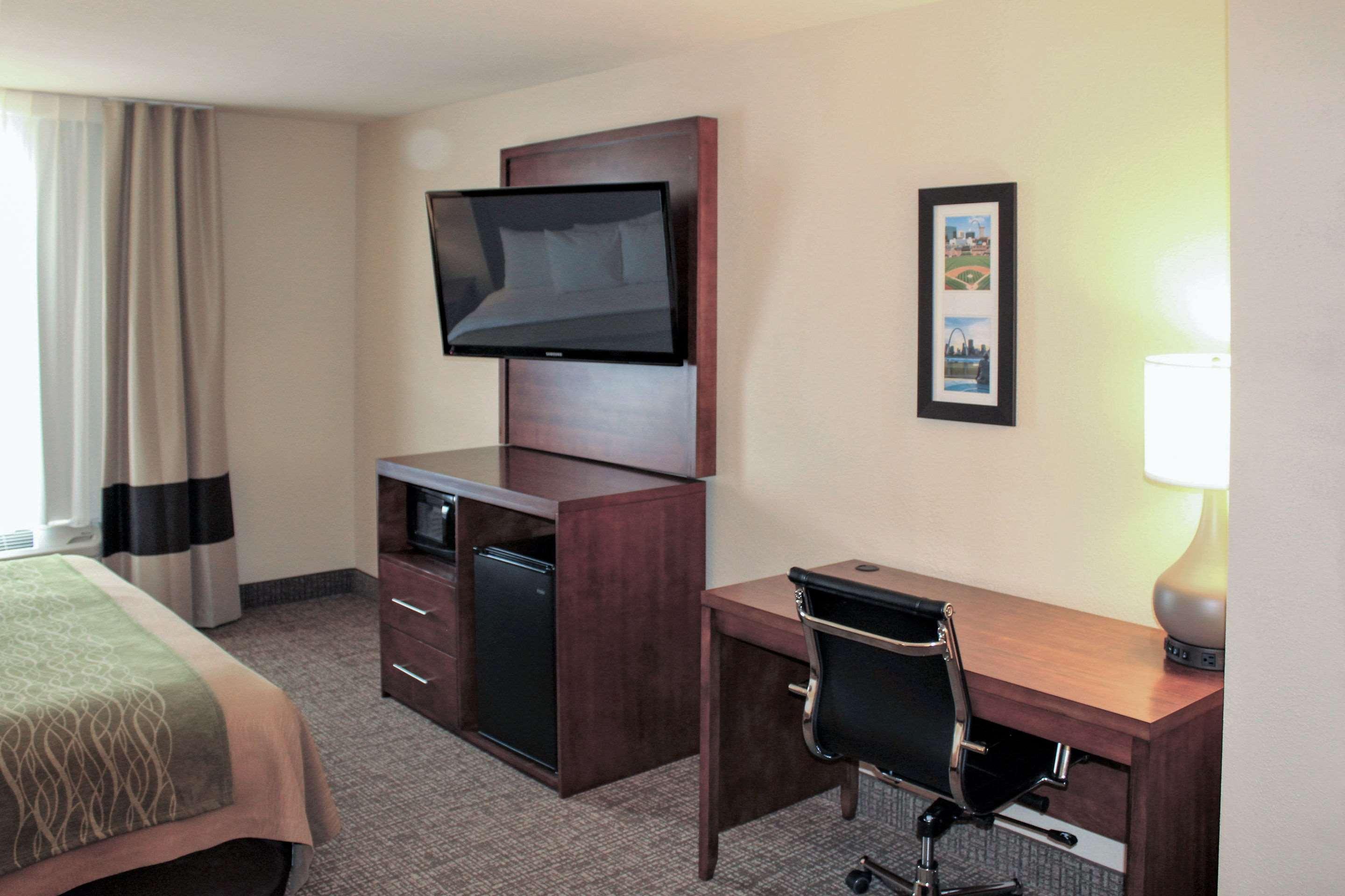 Comfort Inn & Suites St Louis - Chesterfield Court House Buitenkant foto