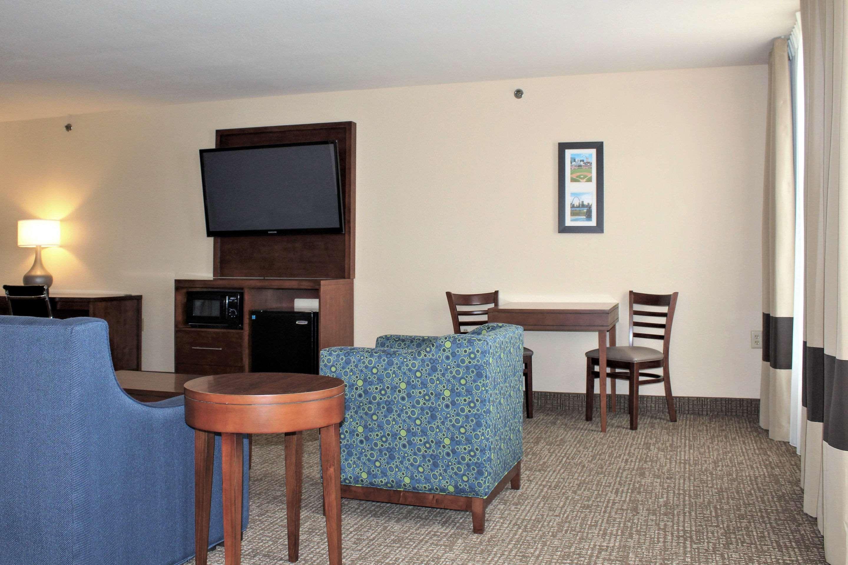 Comfort Inn & Suites St Louis - Chesterfield Court House Buitenkant foto