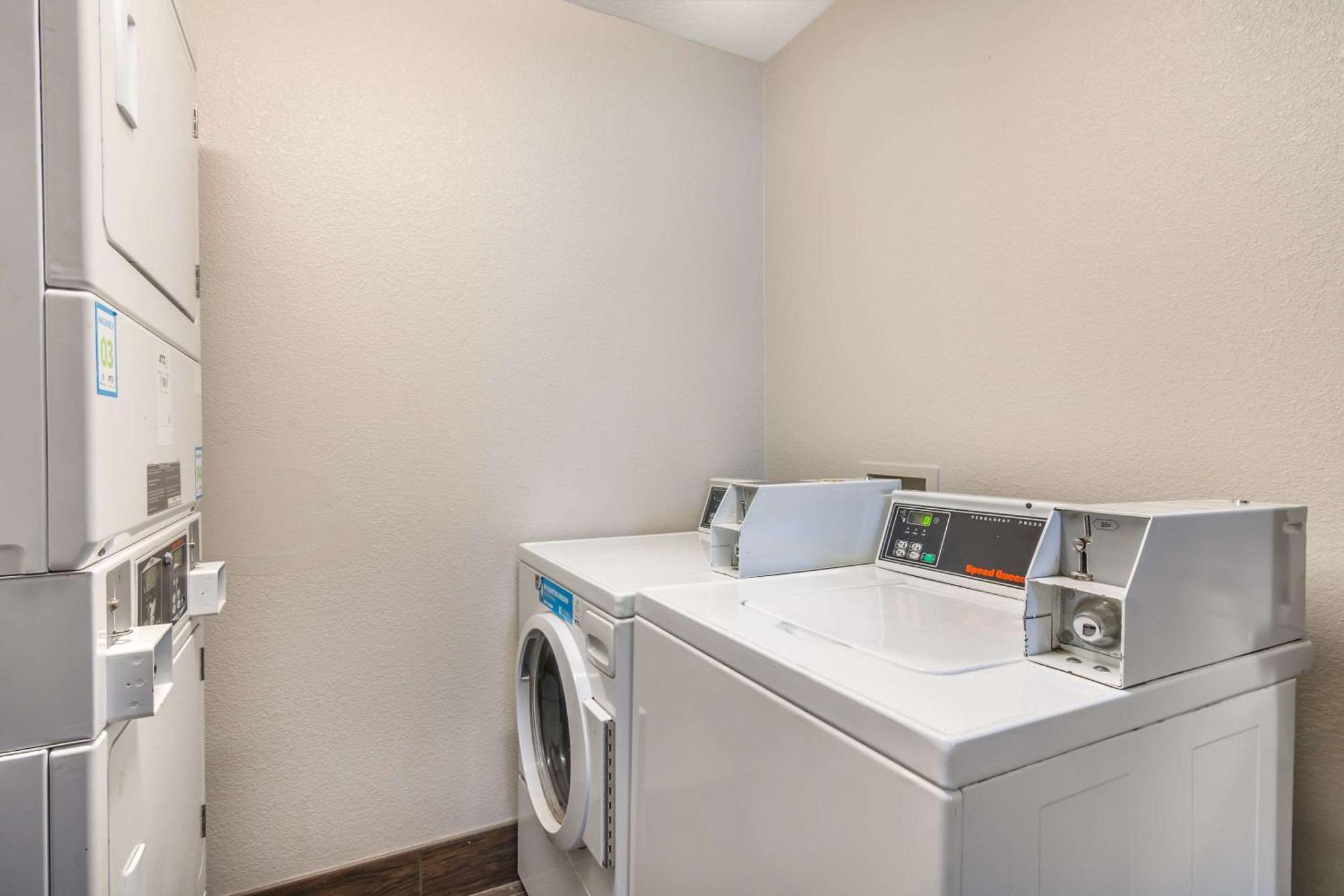 Comfort Inn & Suites St Louis - Chesterfield Court House Buitenkant foto