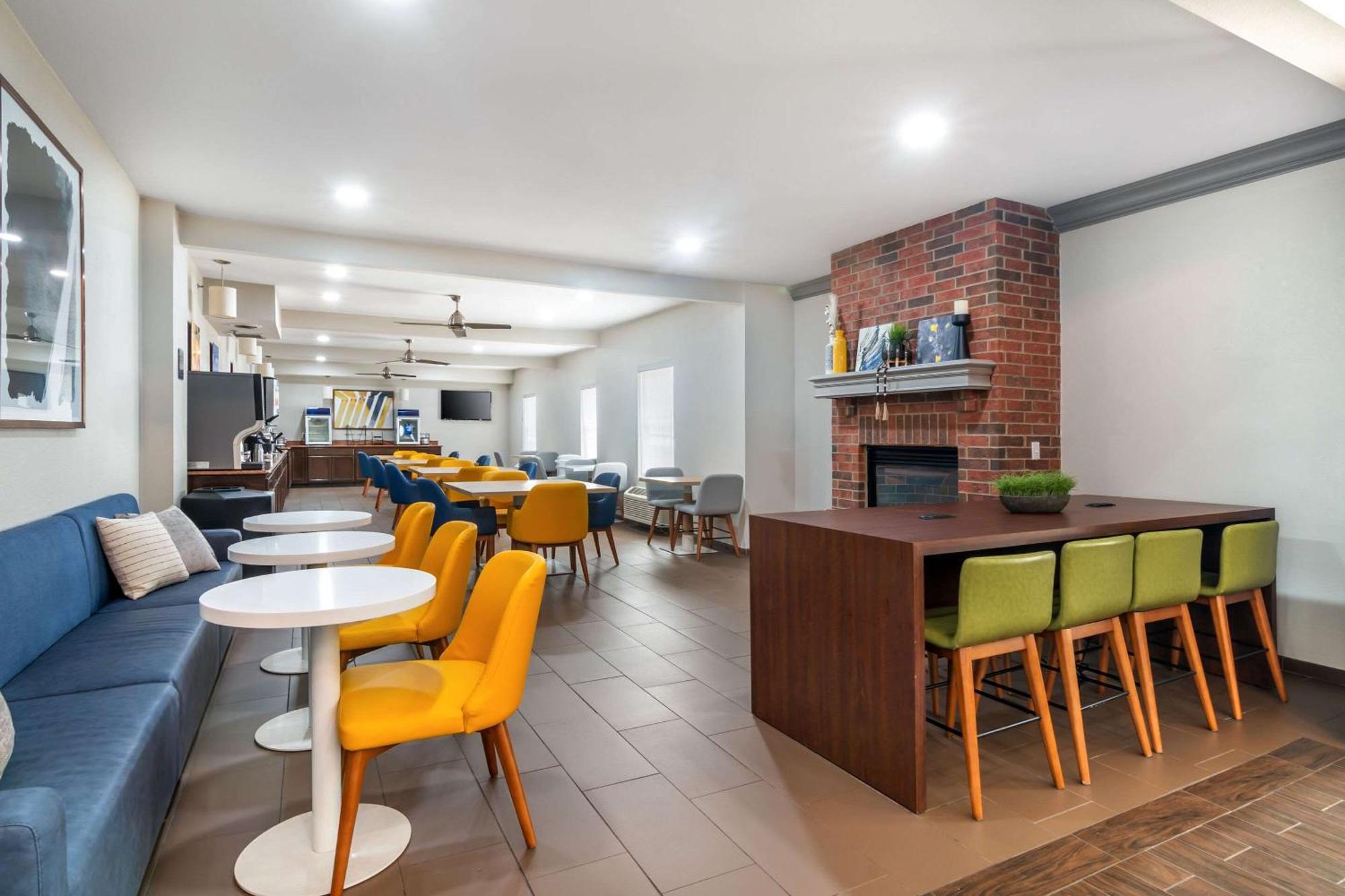 Comfort Inn & Suites St Louis - Chesterfield Court House Buitenkant foto