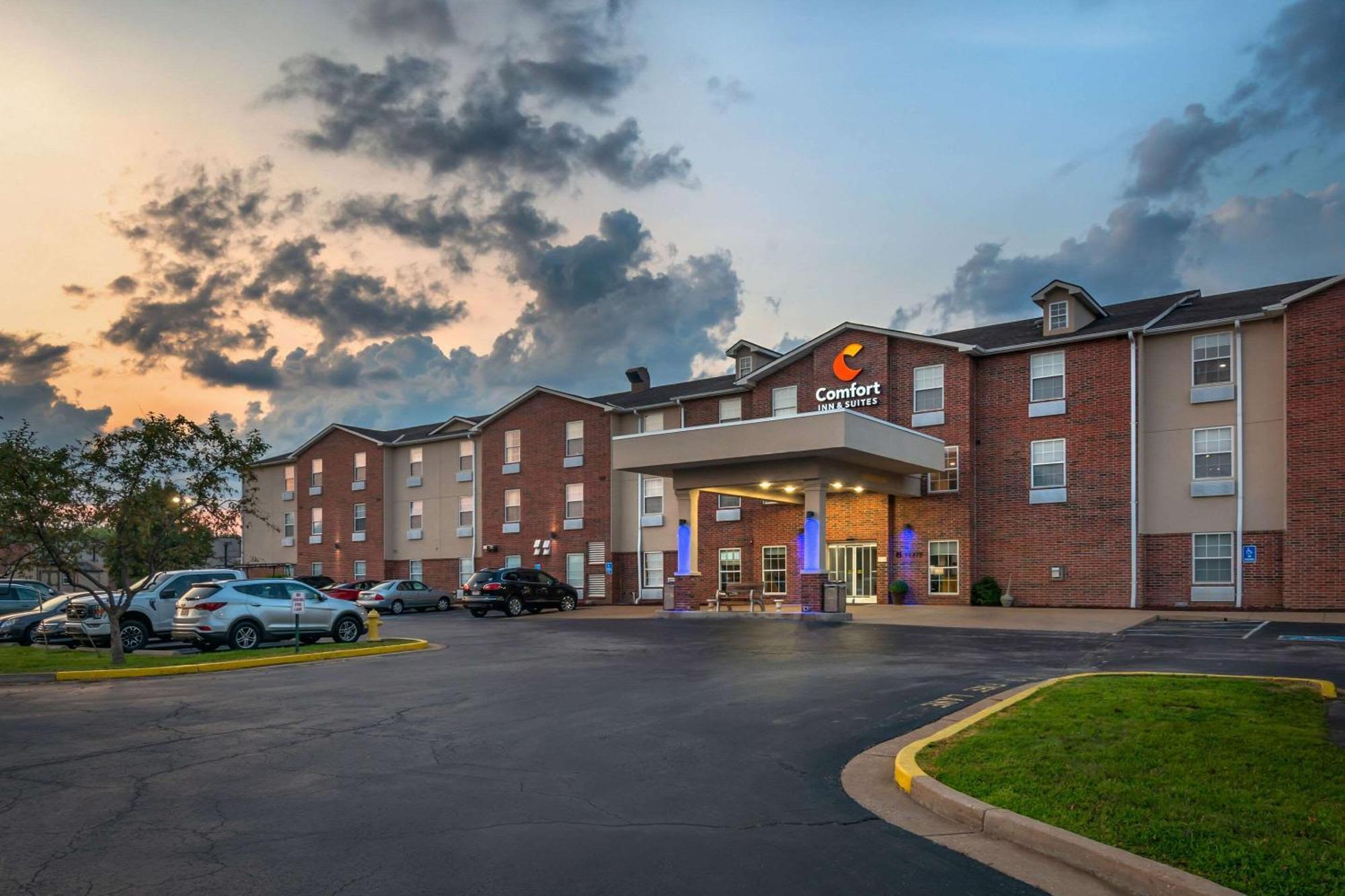 Comfort Inn & Suites St Louis - Chesterfield Court House Buitenkant foto